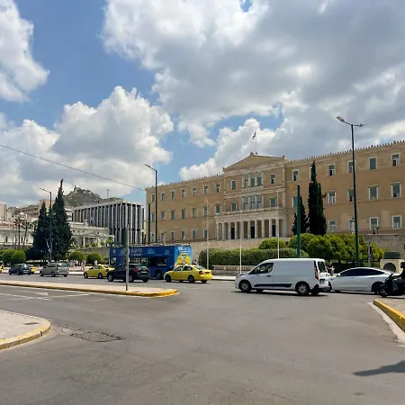 In Front Of Syntagma Metro Apartment *