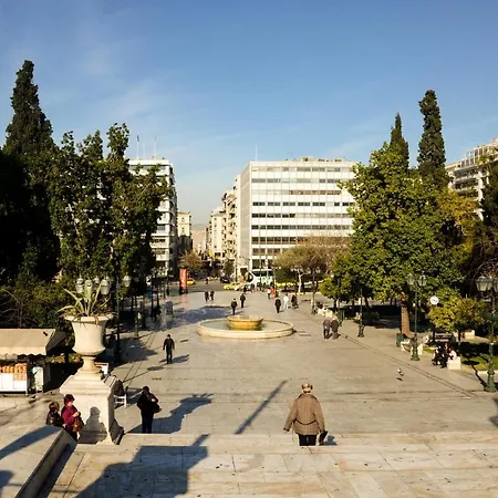 Apartment In Front Of Syntagma Metro